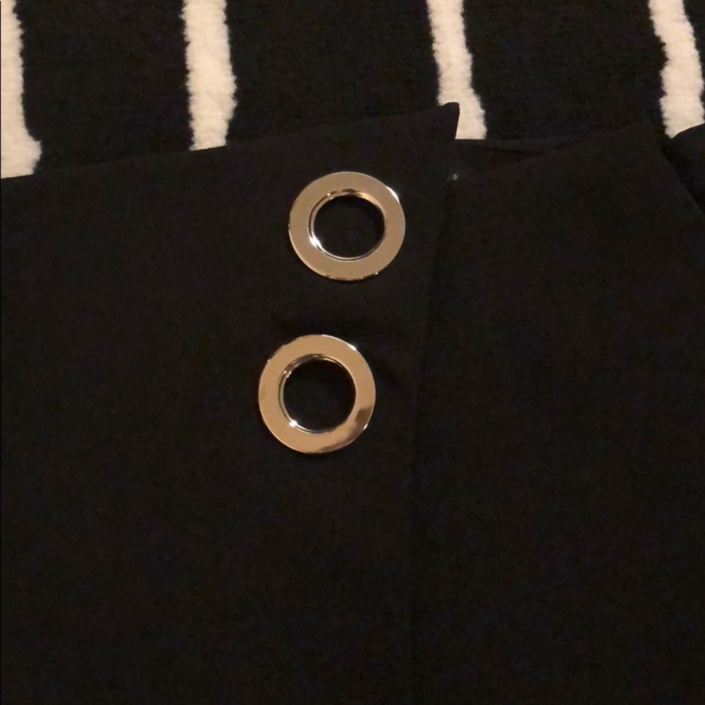 Mini skirt - Picture 3 of 4